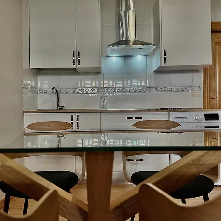 Comodo A Un Paso Del Centro De La Charra 6 Apart-37-278 *